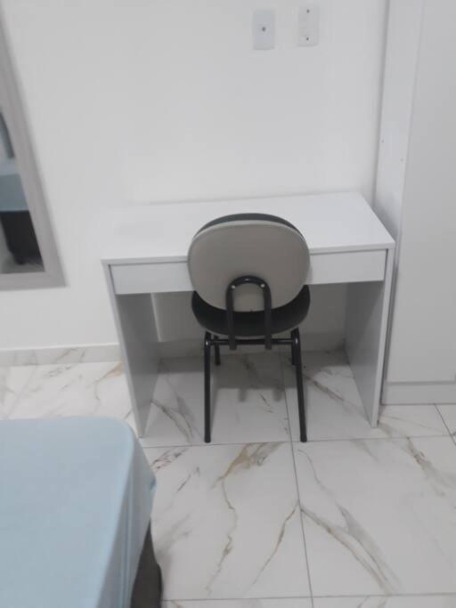 Ap Mobiliado Em Edificio Redondo Centro * São Paulo