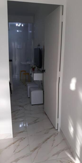 Apartamento Ap Mobiliado Em Edificio Redondo Centro *