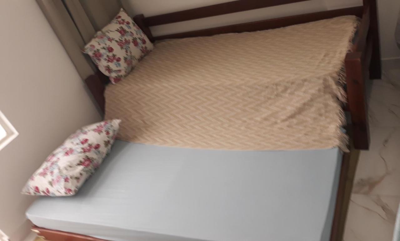 Apartamento Ap Mobiliado Em Edificio Redondo Centro *