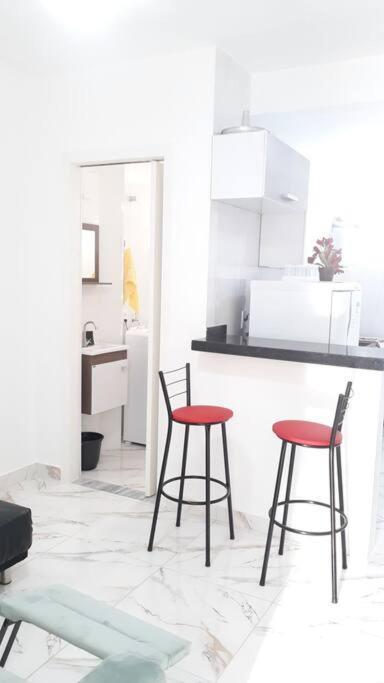 Ap Mobiliado Em Edificio Redondo Centro Apartamento *